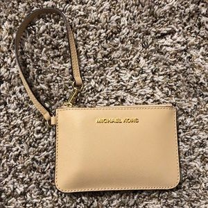 SOLD! Michael Kors wristlet